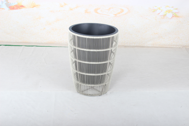 Cestino per piante rotondo in rattan intrecciato in PE con vaso interno