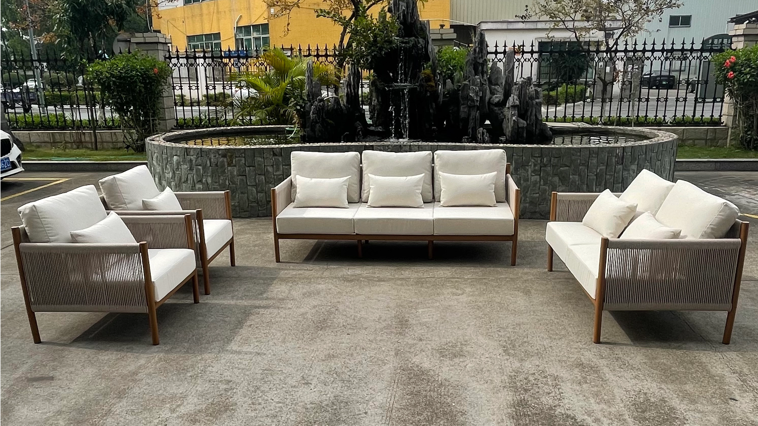 May Holiday Special: Premium Hortus Stibadium Sets ad exclusive Rates 
