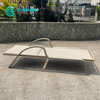 Elegant Outdoor Sun Lounger Aluminum Frame Chaise Lounge Chair Poolside Sunbed Na May Armrest Design Para sa Hotel Resort Patio