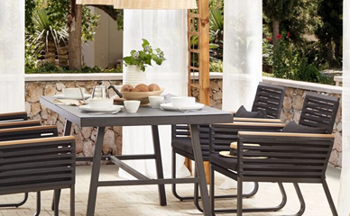 Warum Esszimmerst&uuml;hle aus Teakholz f&uuml;r ihre un&uuml;bertroffene Haltbarkeit bekannt sind