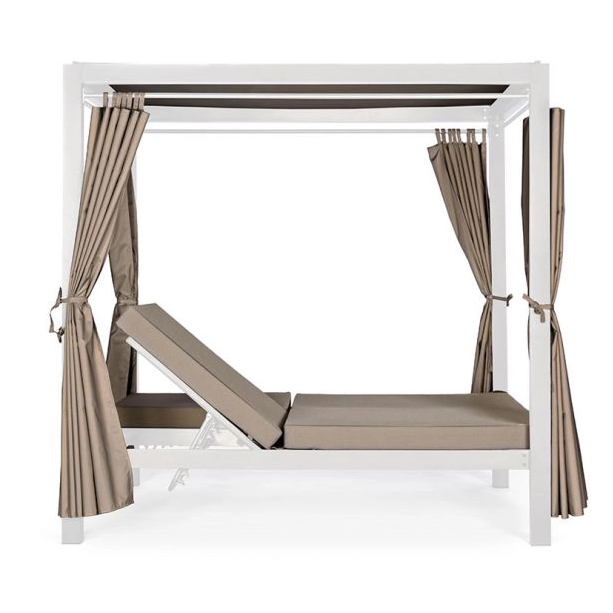 Luksusowa podw&oacute;jna kanapa z materacem do użytku na zewnątrz