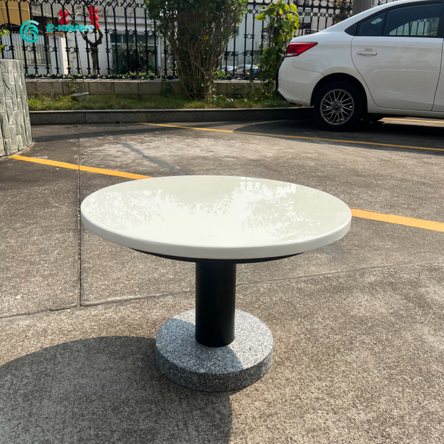 Meja Lounge Bingkai Aluminium Berkualiti Tinggi dengan Pangkalan Granit Dan Atas Meja Batu Tersinter