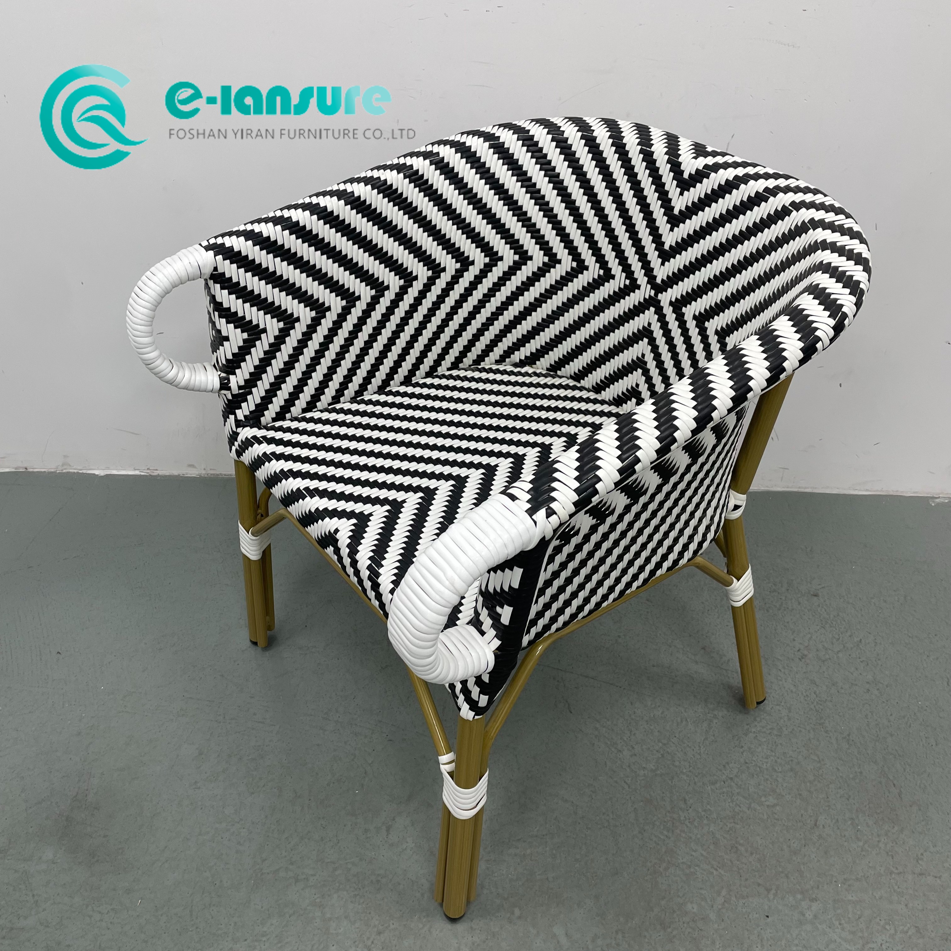 Жоғары сапалы сыртқы бақ жиһазы алюминий жақтау диван орындық Қара және ақ тоқылған арқан ротан диван қонақ үй Патио мейрамханасы үшін