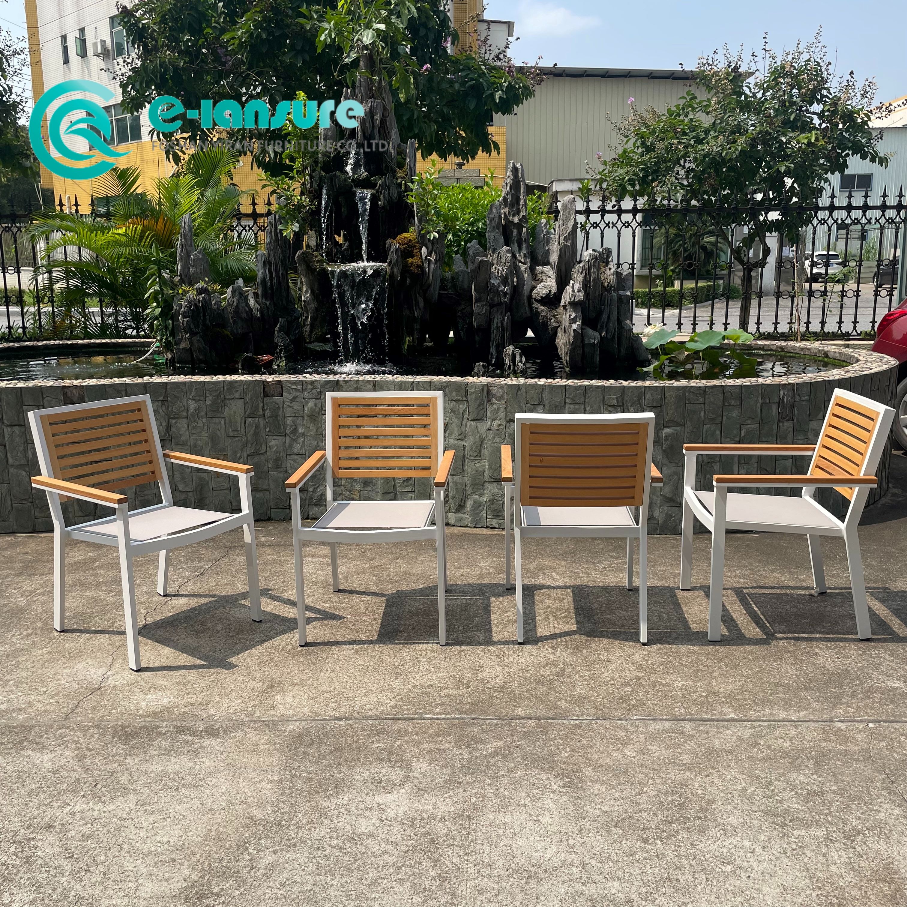 Nội thất nh&agrave; h&agrave;ng ngo&agrave;i trời Khung nh&ocirc;m c&oacute; tay vịn bằng gỗ v&agrave; tựa lưng Ghế ăn trong vườn 