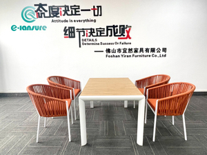 Ogrodowe aluminiowe meble do jadalni Pomarańczowe krzesło do jadalni ze sklejką prostokątną na patio