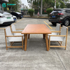 Retro Style የውጪ መመገቢያ አዘጋጅ Teak እንጨት በሽመና ገመድ የመመገቢያ ወንበር አራት ማዕዘን ጠረጴዛ ጋር