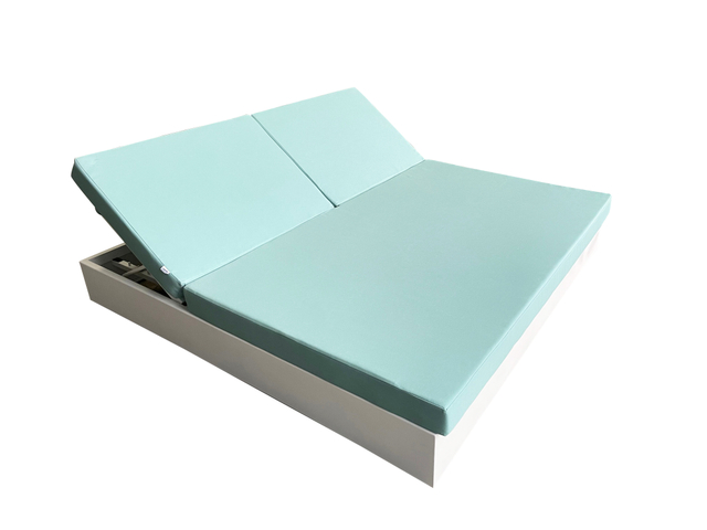 Katil sofa aluminium saiz dua dengan kusyen kalis matahari