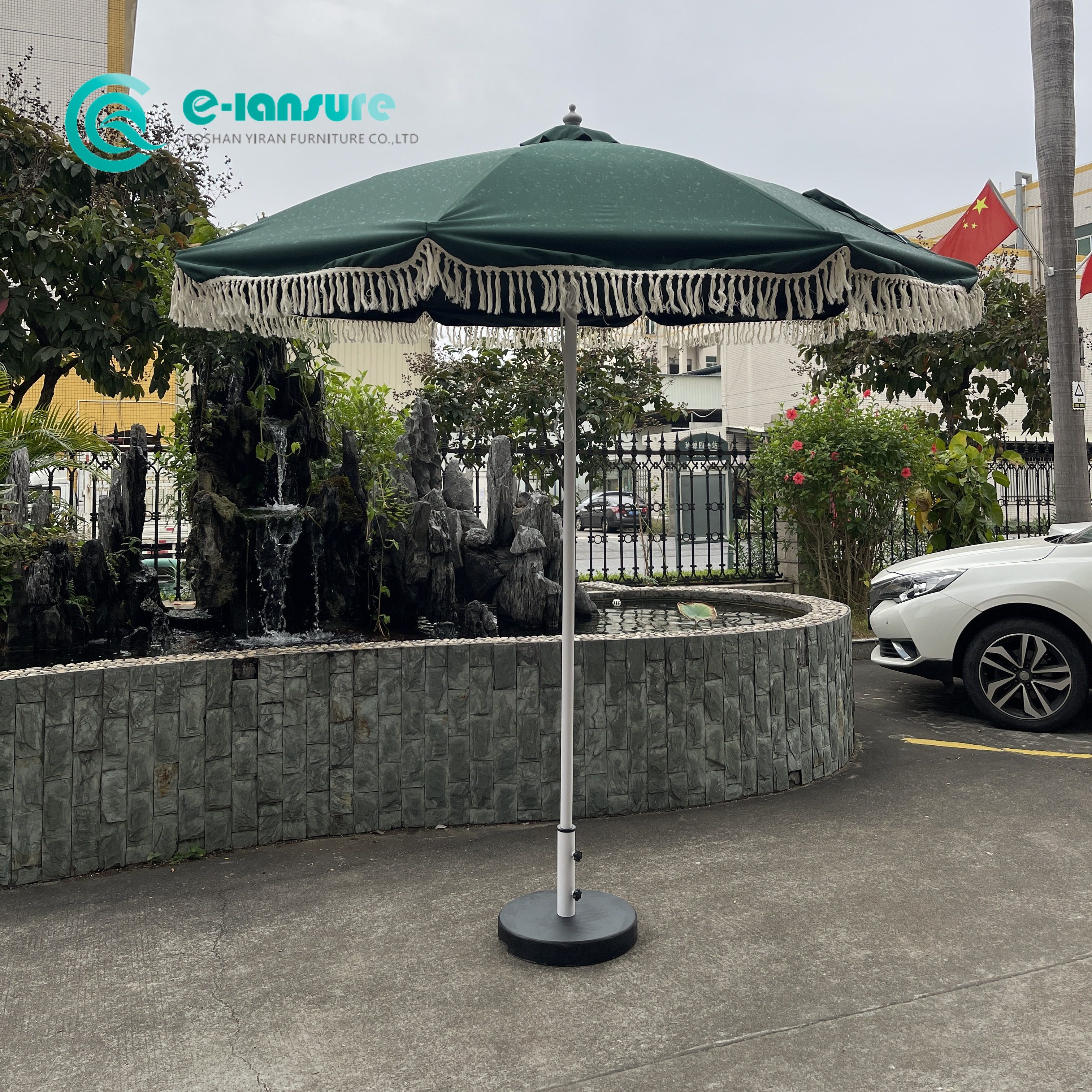کارخانه عمده فروشی مبلمان فضای باز به سبک یکپارچهسازی با سیستمعامل چتر باغ کنار استخر چتر گرد قاب آلومینیومی آفتابگیر برای ویلا هتل توچال