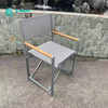 Kursi Lipat Rangka Aluminium Furnitur Luar Ruangan Sederhana Nordic dengan Sandaran Tangan Kayu Jati Kursi Kamp Direktur Teras untuk Halaman Villa
