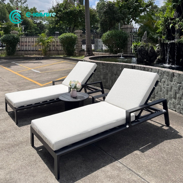 Garden Furniture Powder Coated Aluminum Frame Sun Lounger Poolside Chaise Lounge Chair with Coffee Table Beach Resort အတွက် Sunbed