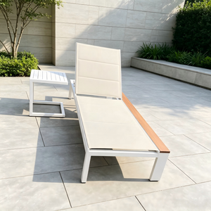 Lettino prendisole in alluminio con mobili da giardino per esterni e lettino prendisole in legno di teak a bordo piscina in tessuto Textilene