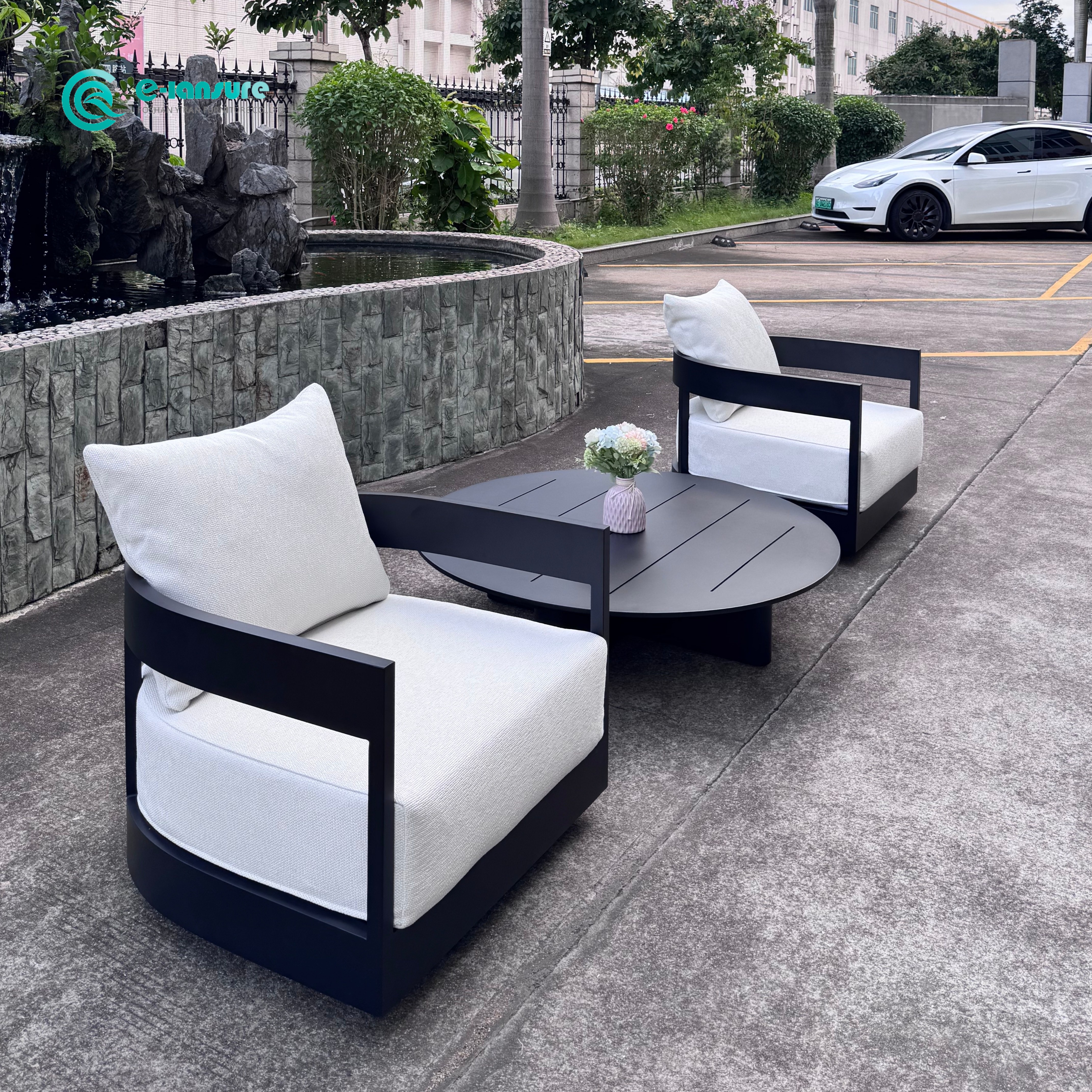 Fritid Udend&oslash;rs Sofa M&oslash;bler Kvalitet Aluminiumsramme Have Roterbar Enkelt Sofa med rundt Sofabord Til Hotel Resort